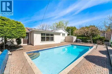 3 Donata Drive Mississauga ON L5M 1T2