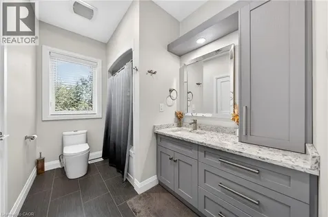 25 Macville Avenue Kitchener ON N2K 1T2