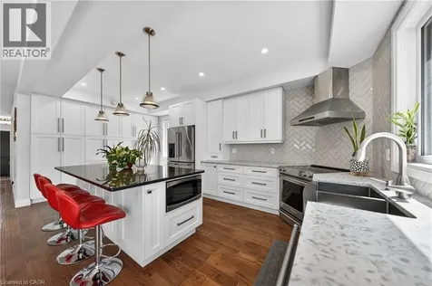 25 Macville Avenue Kitchener ON N2K 1T2