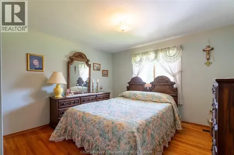 22 Pembroke Crescent Chatham ON N7L 2J4