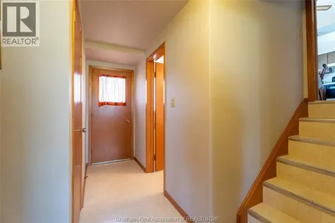22 Pembroke Crescent Chatham ON N7L 2J4
