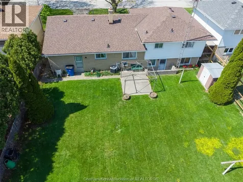 22 Pembroke Crescent Chatham ON N7L 2J4