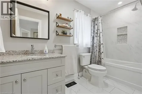 3 Rembe Avenue Hamilton ON L8H 7G5