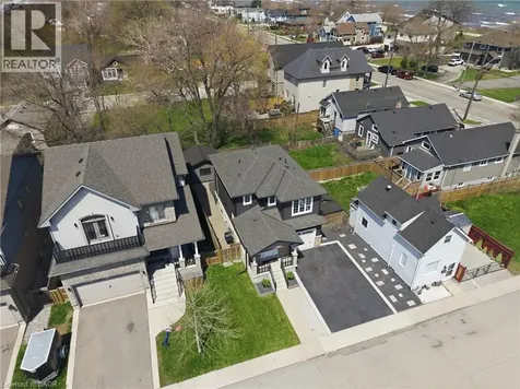 3 Rembe Avenue Hamilton ON L8H 7G5