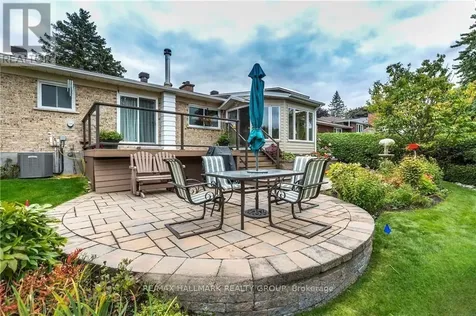11 Jerrilynn Crescent Ottawa ON K2J 1H3