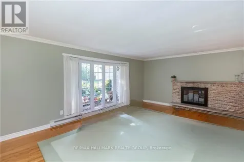 11 Jerrilynn Crescent Ottawa ON K2J 1H3
