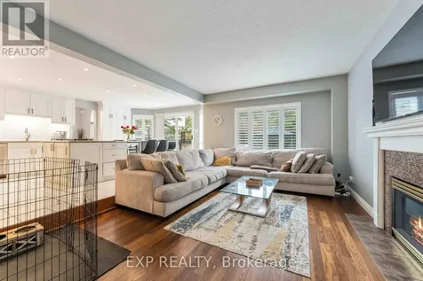 3 Nakota Way Ottawa ON K2J 4E9
