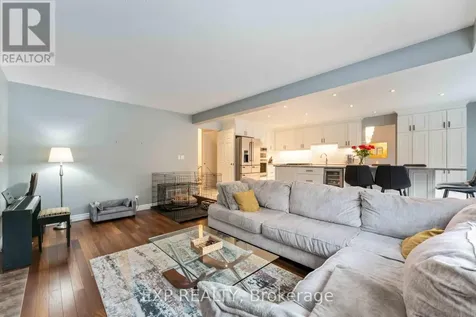 3 Nakota Way Ottawa ON K2J 4E9