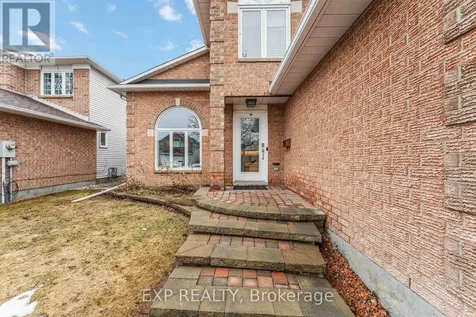 3 Nakota Way Ottawa ON K2J 4E9