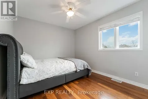 3 Nakota Way Ottawa ON K2J 4E9