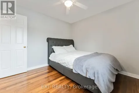 3 Nakota Way Ottawa ON K2J 4E9