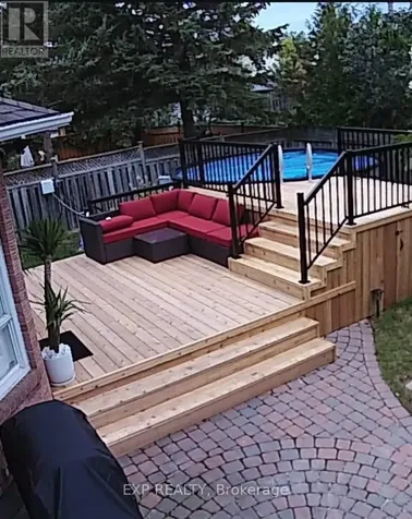 3 Nakota Way Ottawa ON K2J 4E9