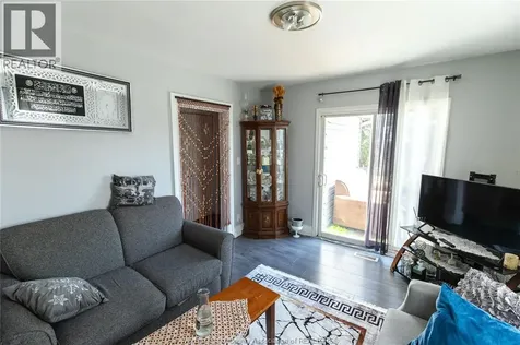 1104 Cataraqui Windsor ON N9A 3R1