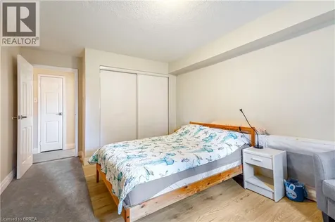 9 Bonheur Court Brantford ON N3P 1Z5