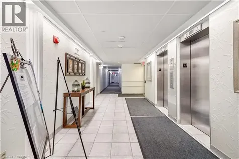 9 Bonheur Court Brantford ON N3P 1Z5