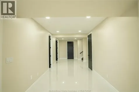 9 Cypress Pointe Leamington ON N8H 0C7