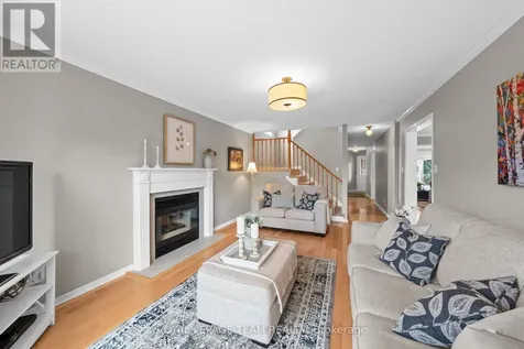 195 Walden Drive Ottawa ON K2K 2K7