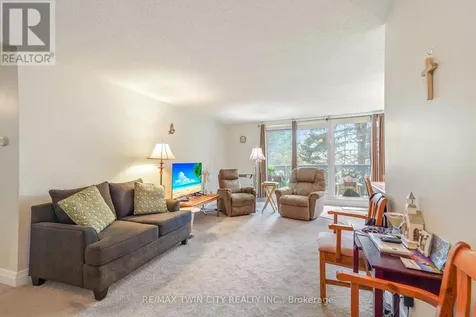 9 Bonheur Court Brantford ON N3P 1Z5