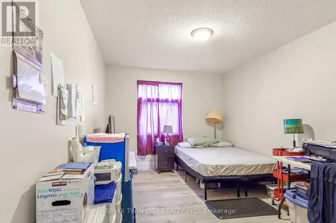 9 Bonheur Court Brantford ON N3P 1Z5