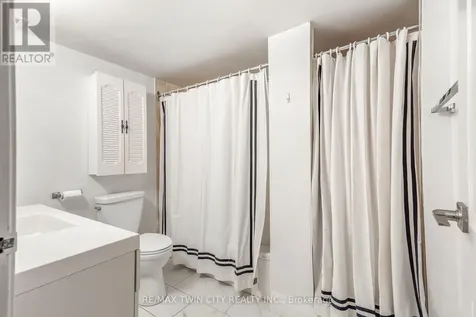 9 Bonheur Court Brantford ON N3P 1Z5
