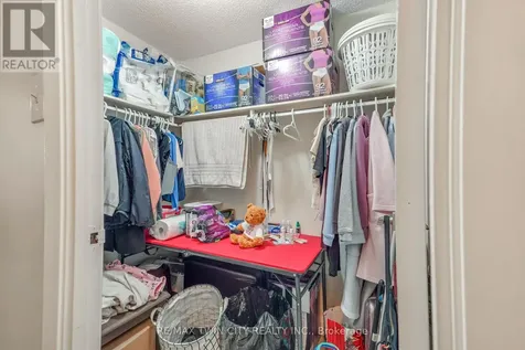 9 Bonheur Court Brantford ON N3P 1Z5