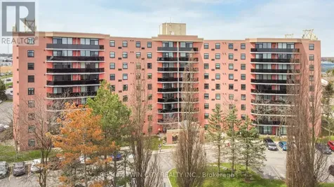 9 Bonheur Court Brantford ON N3P 1Z5