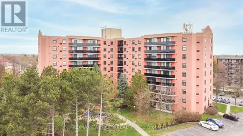 9 Bonheur Court Brantford ON N3P 1Z5