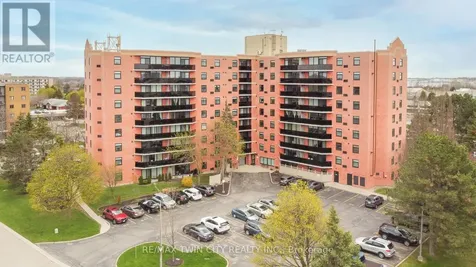 9 Bonheur Court Brantford ON N3P 1Z5