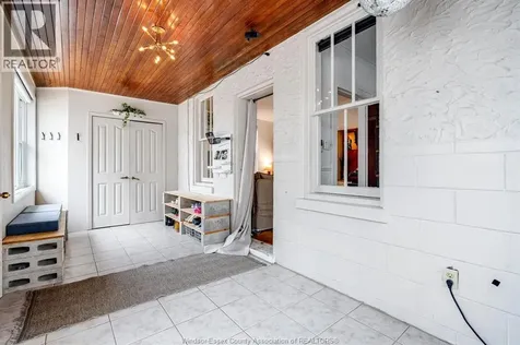 544 1st Boulevard Kingsville ON N9Y 3V8