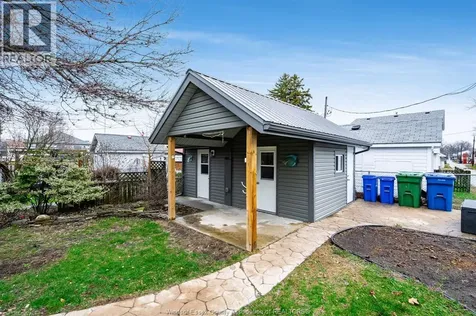 544 1st Boulevard Kingsville ON N9Y 3V8