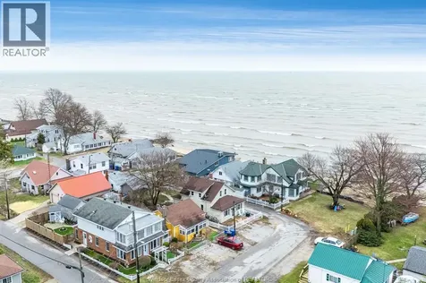 544 1st Boulevard Kingsville ON N9Y 3V8