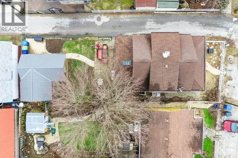 544 1st Boulevard Kingsville ON N9Y 3V8
