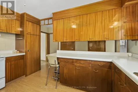 12 Maplewood Boulevard Cobourg ON K9A 4J3