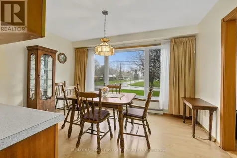 12 Maplewood Boulevard Cobourg ON K9A 4J3