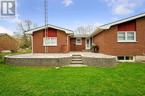 12 Maplewood Boulevard Cobourg ON K9A 4J3