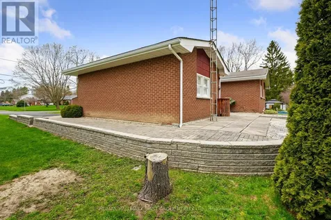 12 Maplewood Boulevard Cobourg ON K9A 4J3
