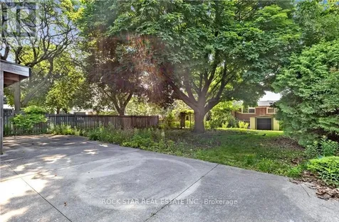 23 Terrance Drive Brantford ON N3R 3G2