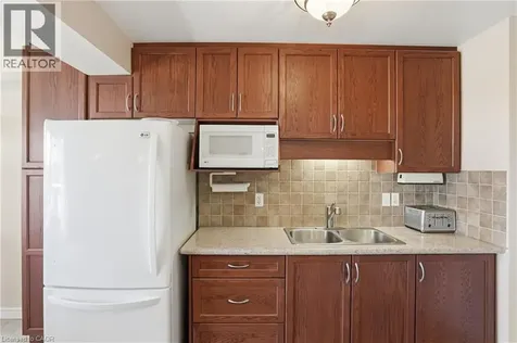 793 Colborne Street East Brantford ON N3S 7J3