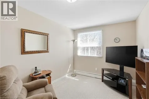 793 Colborne Street East Brantford ON N3S 7J3