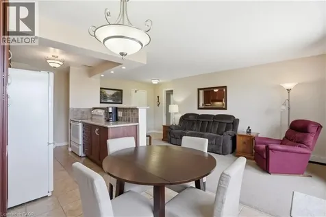 793 Colborne Street East Brantford ON N3S 7J3