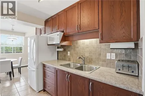793 Colborne Street East Brantford ON N3S 7J3