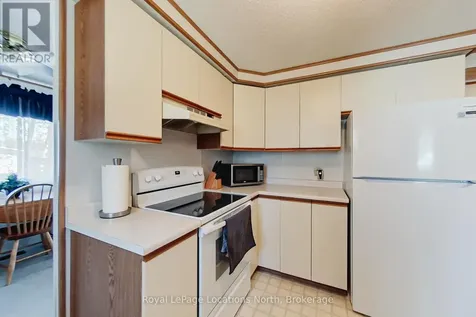 5 Murray Drive Wasaga Beach ON L9Z 1K3