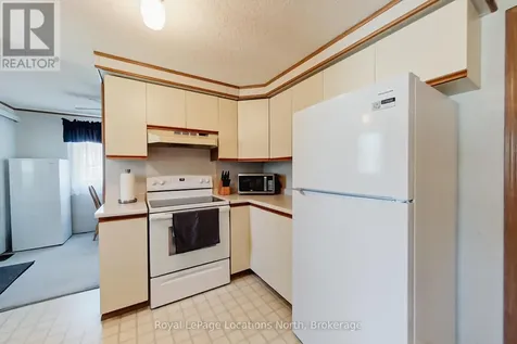 5 Murray Drive Wasaga Beach ON L9Z 1K3