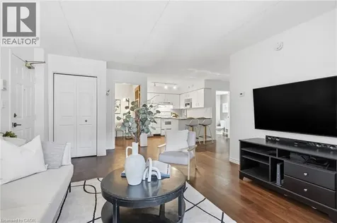 4015 Kilmer Drive Burlington ON L7M 4M4