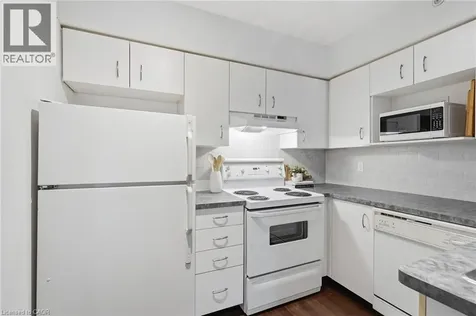 4015 Kilmer Drive Burlington ON L7M 4M4
