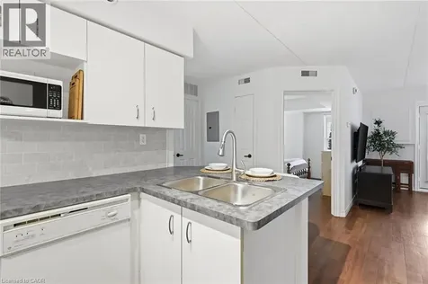 4015 Kilmer Drive Burlington ON L7M 4M4