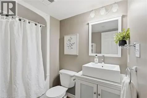 4015 Kilmer Drive Burlington ON L7M 4M4
