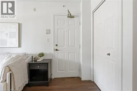 4015 Kilmer Drive Burlington ON L7M 4M4
