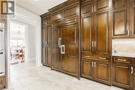 221 Glover Road Stoney Creek ON L8E 5H6
