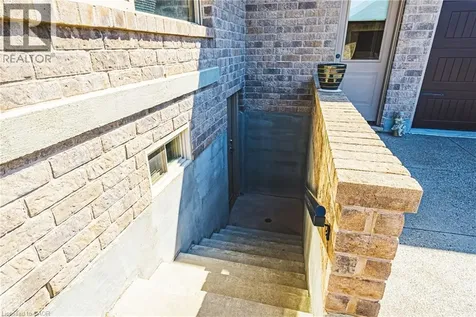 221 Glover Road Stoney Creek ON L8E 5H6